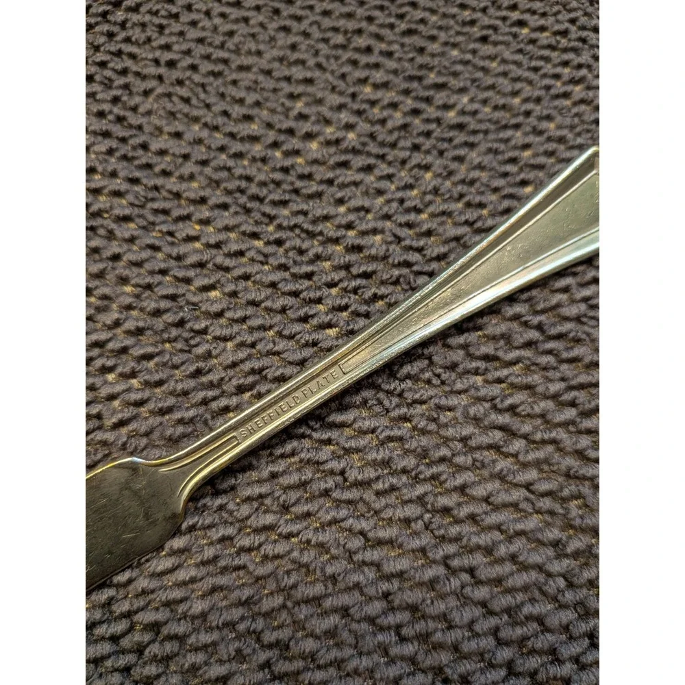 Vintage Sheffield Plate Butter Spreaders Art Deco Geometric Silver Plated